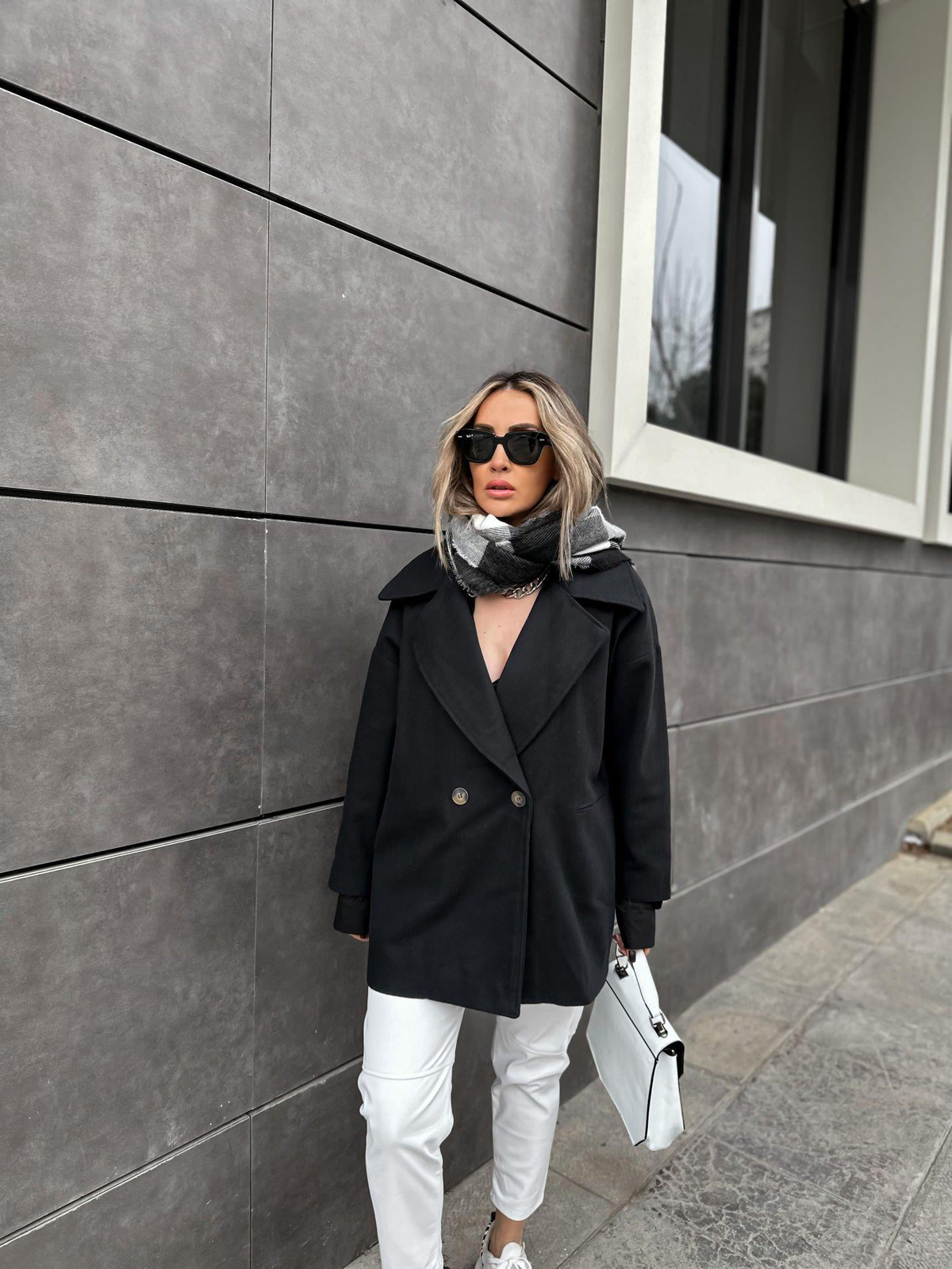 Siyah Kaşe Oversize Kaban