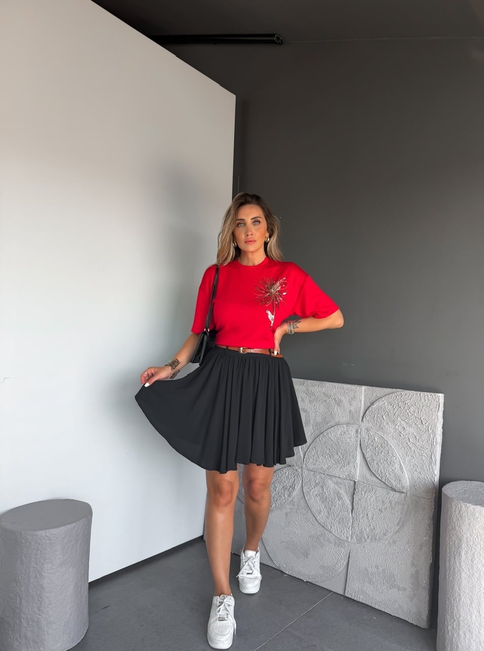 Siyah Kemerli Beli Lastikli Şort Etek