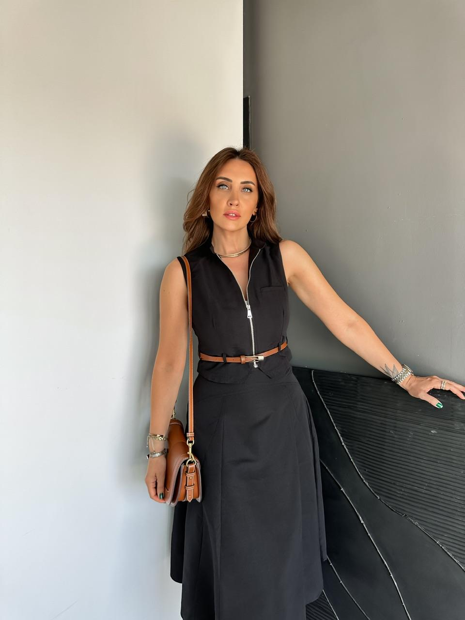 Siyah Kemerli Etek Yelek Takım