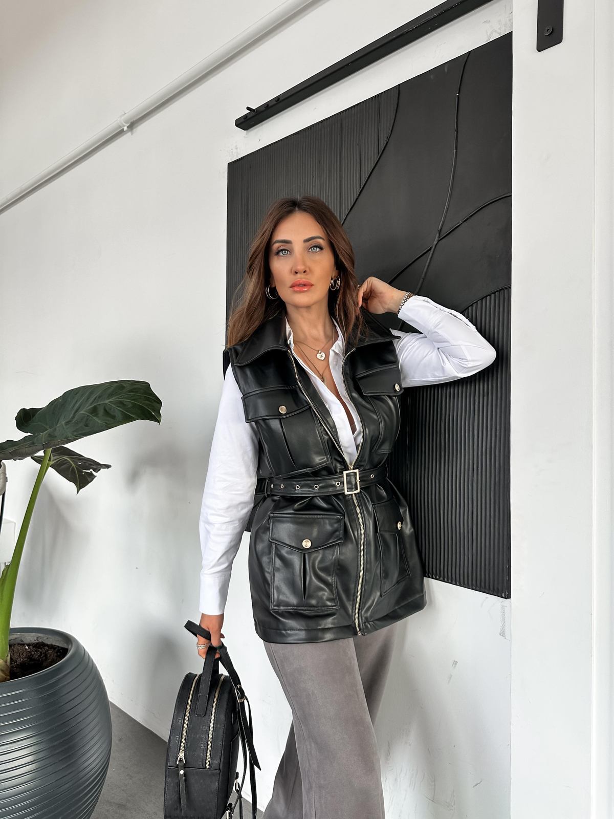 Siyah Kemerli Safari Deri Yelek