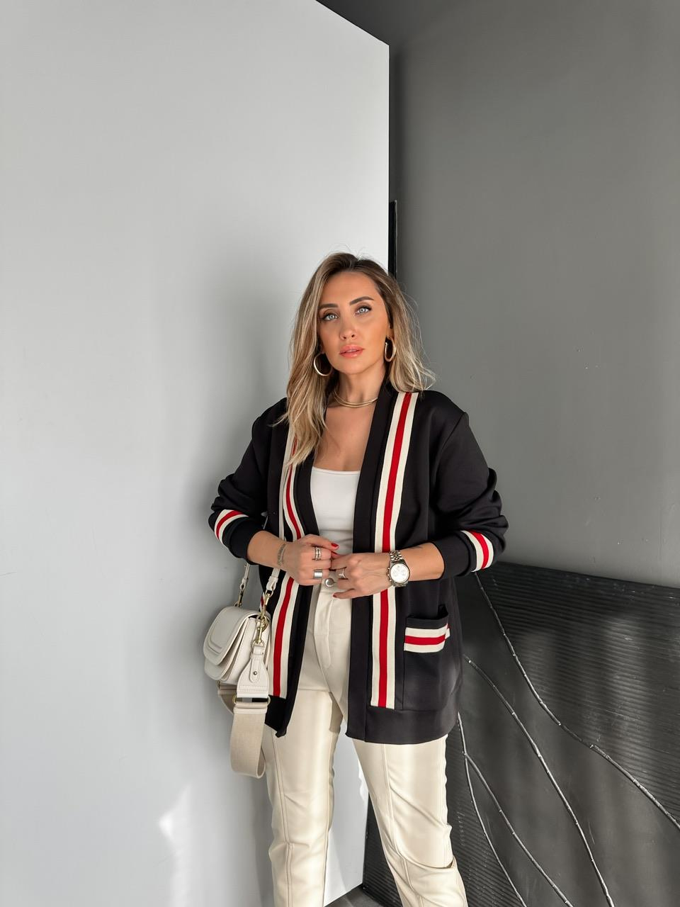 Siyah Kırmızı Şeritli Sweat Hırka
