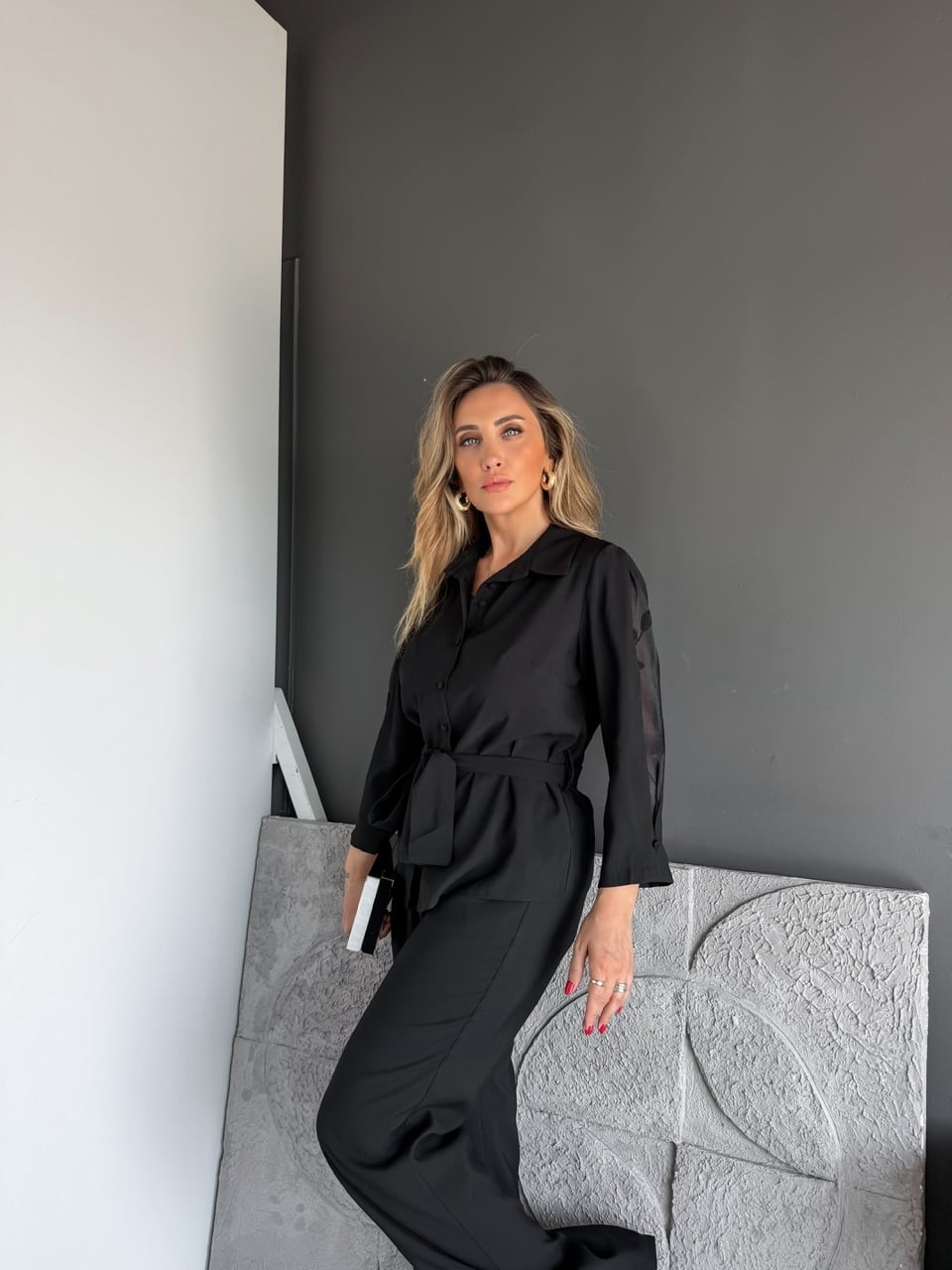 Siyah Kolu Dantel Tasarımlı Takım