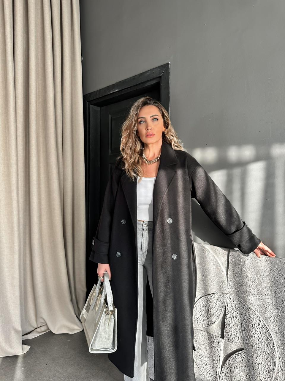 Siyah Kolu Manşetli Premium Kaşe Kaban