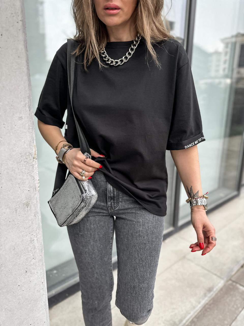 Siyah Kolu Yazılı Cotton Tshirt