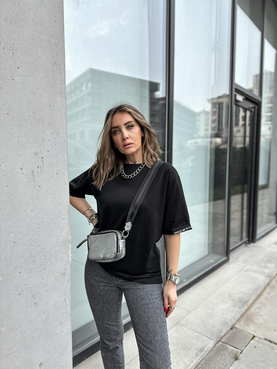 Siyah Kolu Yazılı Cotton Tshirt