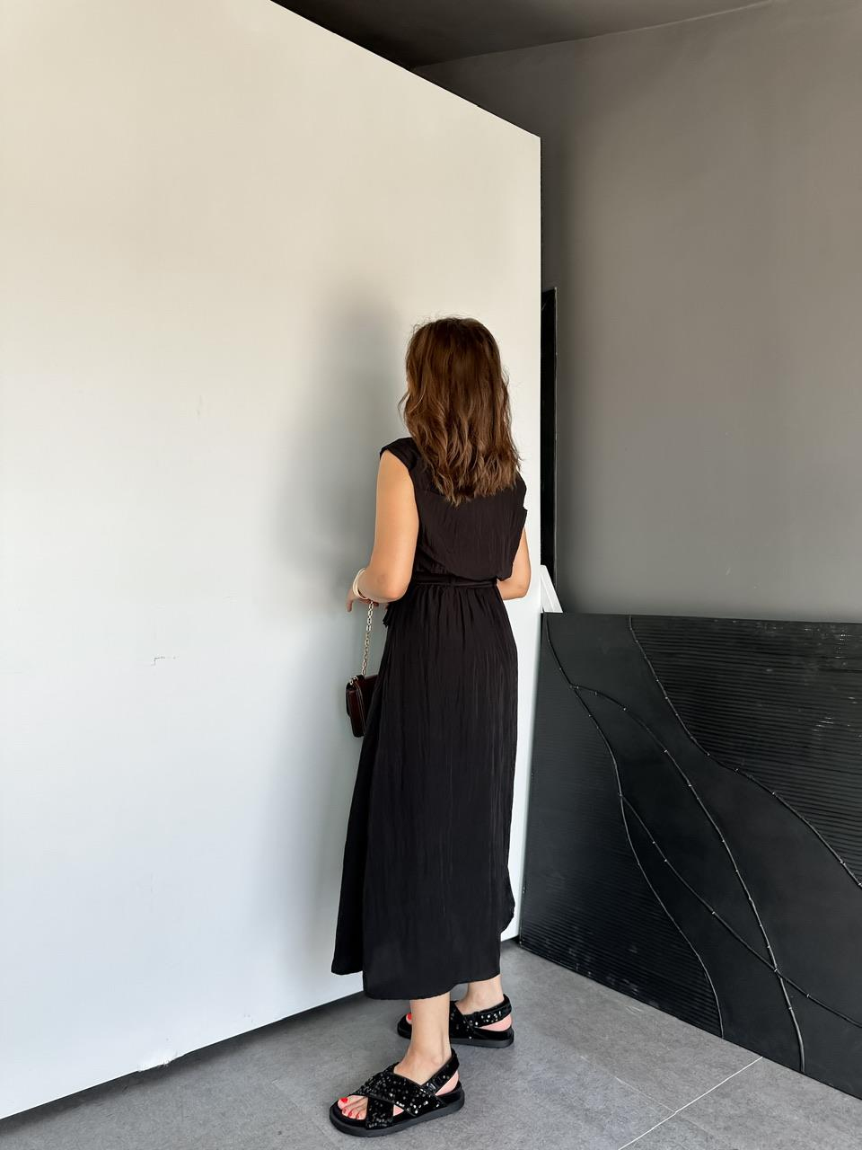 Siyah Kraşlı Kapak Cepli Elbise