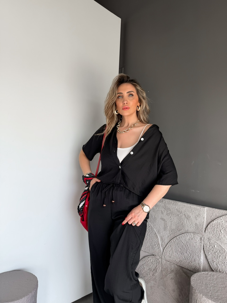 Siyah Kraşlı Relax Kesim Takım