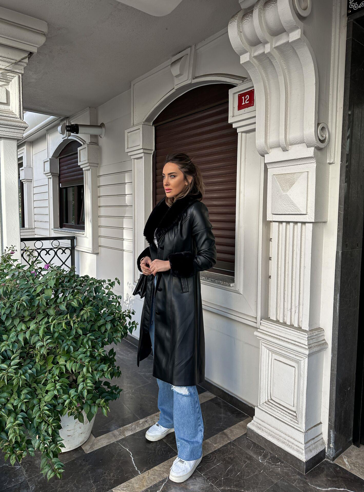 Siyah Kürklü Uzun Deri Ceket