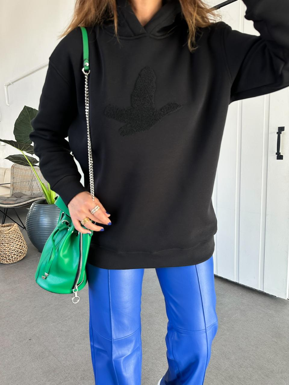 Siyah Kuş Figürlü Kapşonlu Sweatshirt
