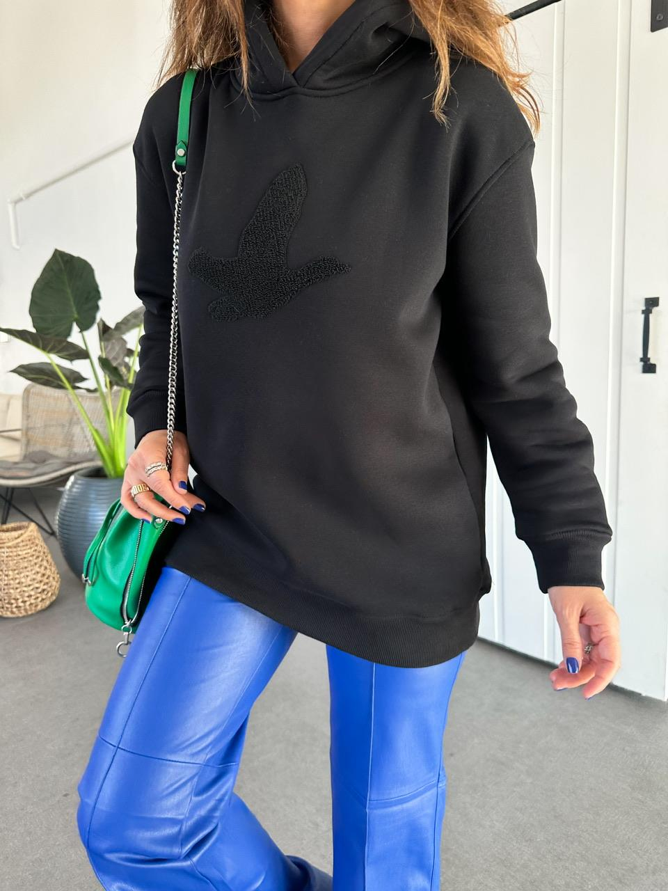 Siyah Kuş Figürlü Kapşonlu Sweatshirt