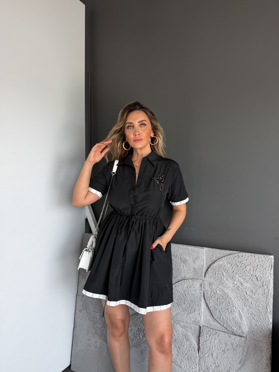 Siyah Kuş Nakışı Beli İpli Elbise