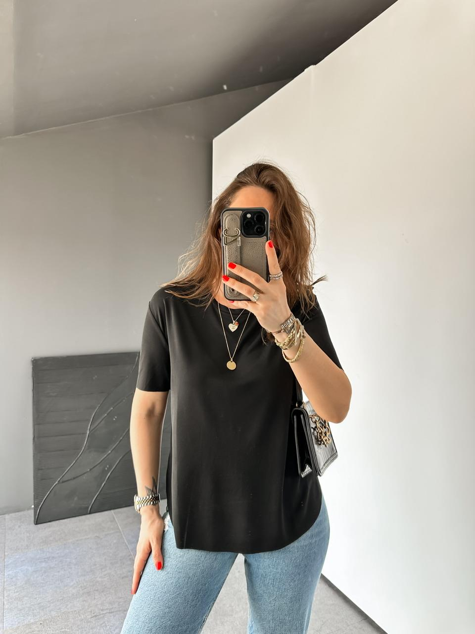 Siyah Lazer Kesim Modal Tshirt