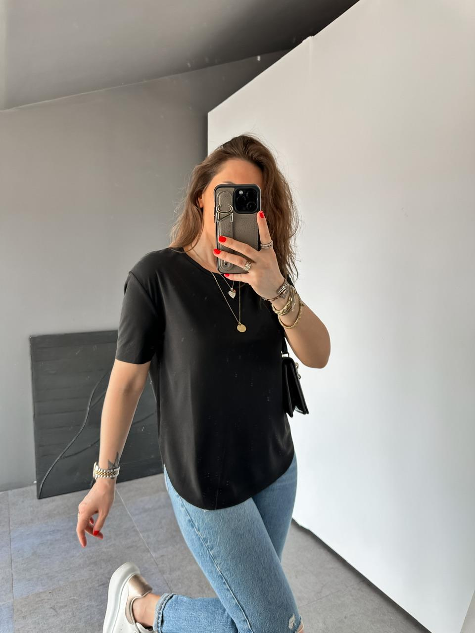 Siyah Lazer Kesim Modal Tshirt