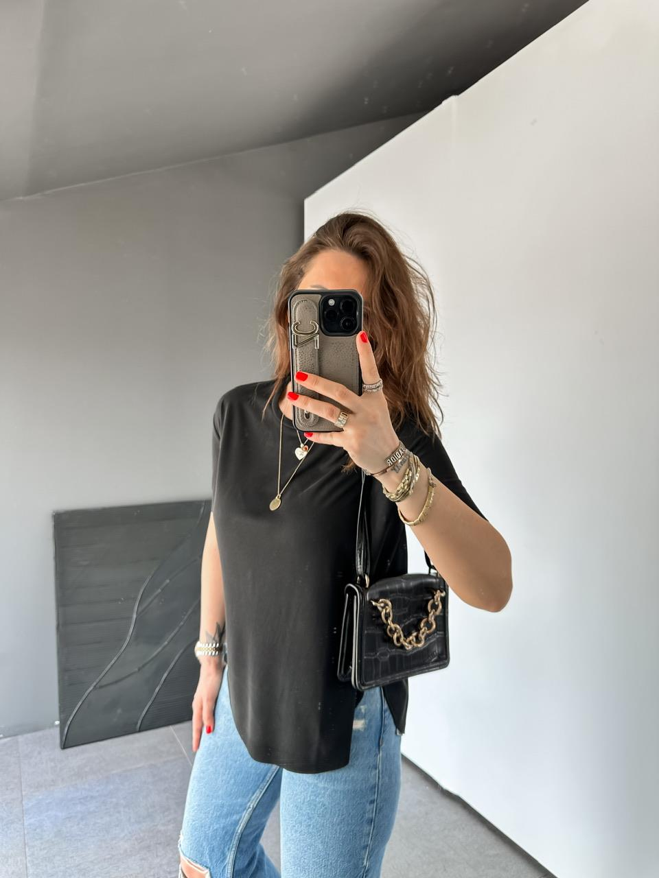 Siyah Lazer Kesim Modal Tshirt