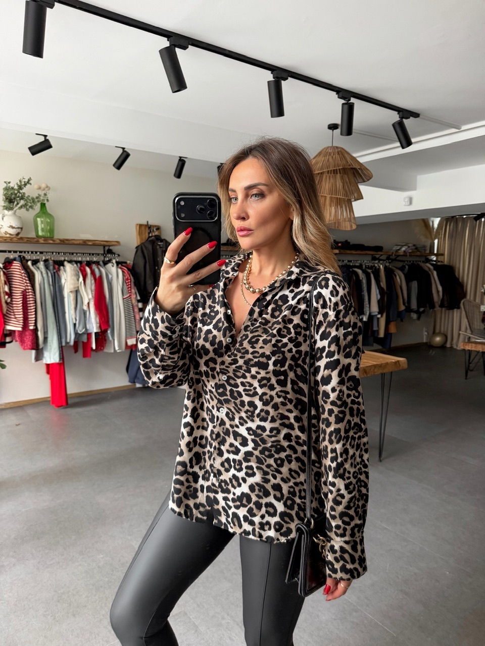 Siyah Leopar Desenli Cotton Gömlek