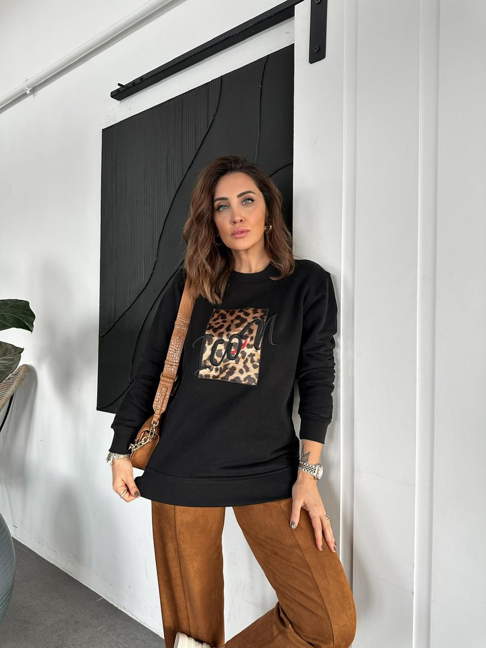 Siyah Leopar Parçalı Uzun Sweatshirt
