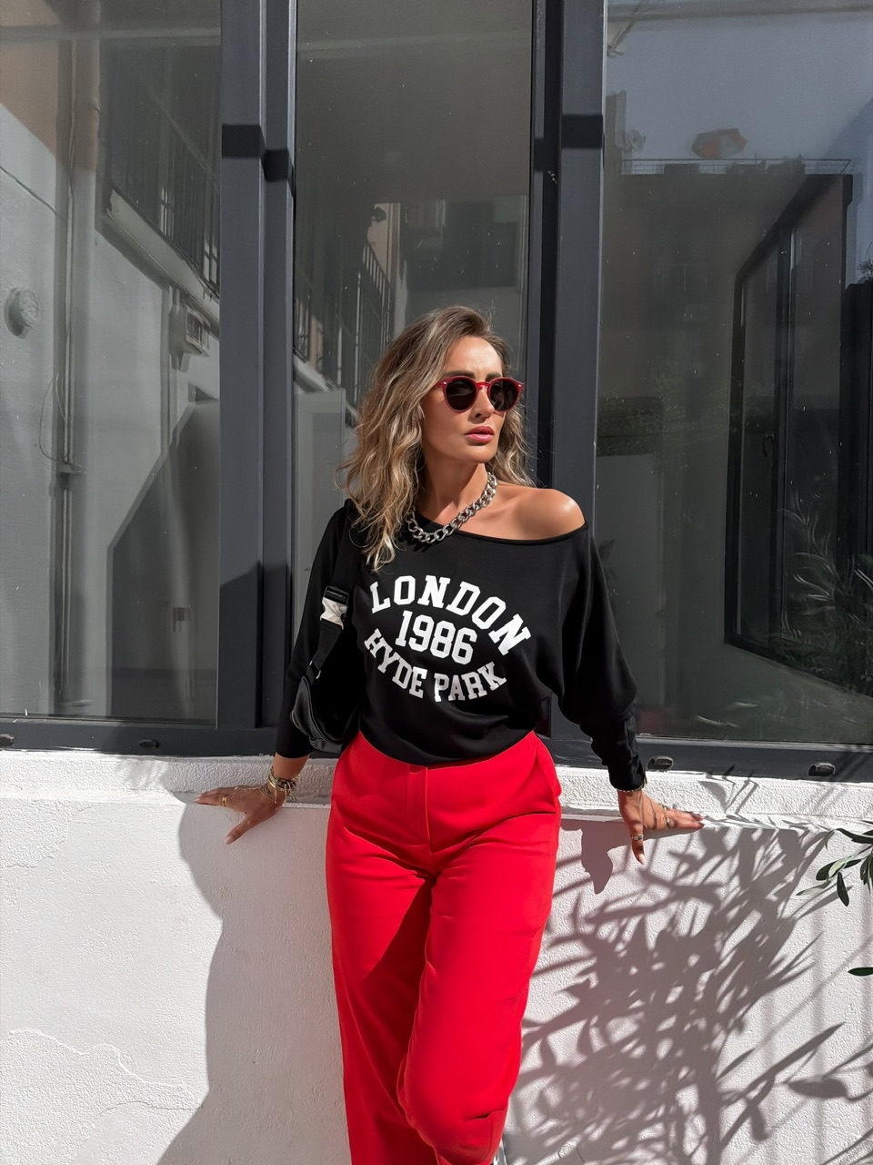 Siyah London Tek Omuz Tshirt