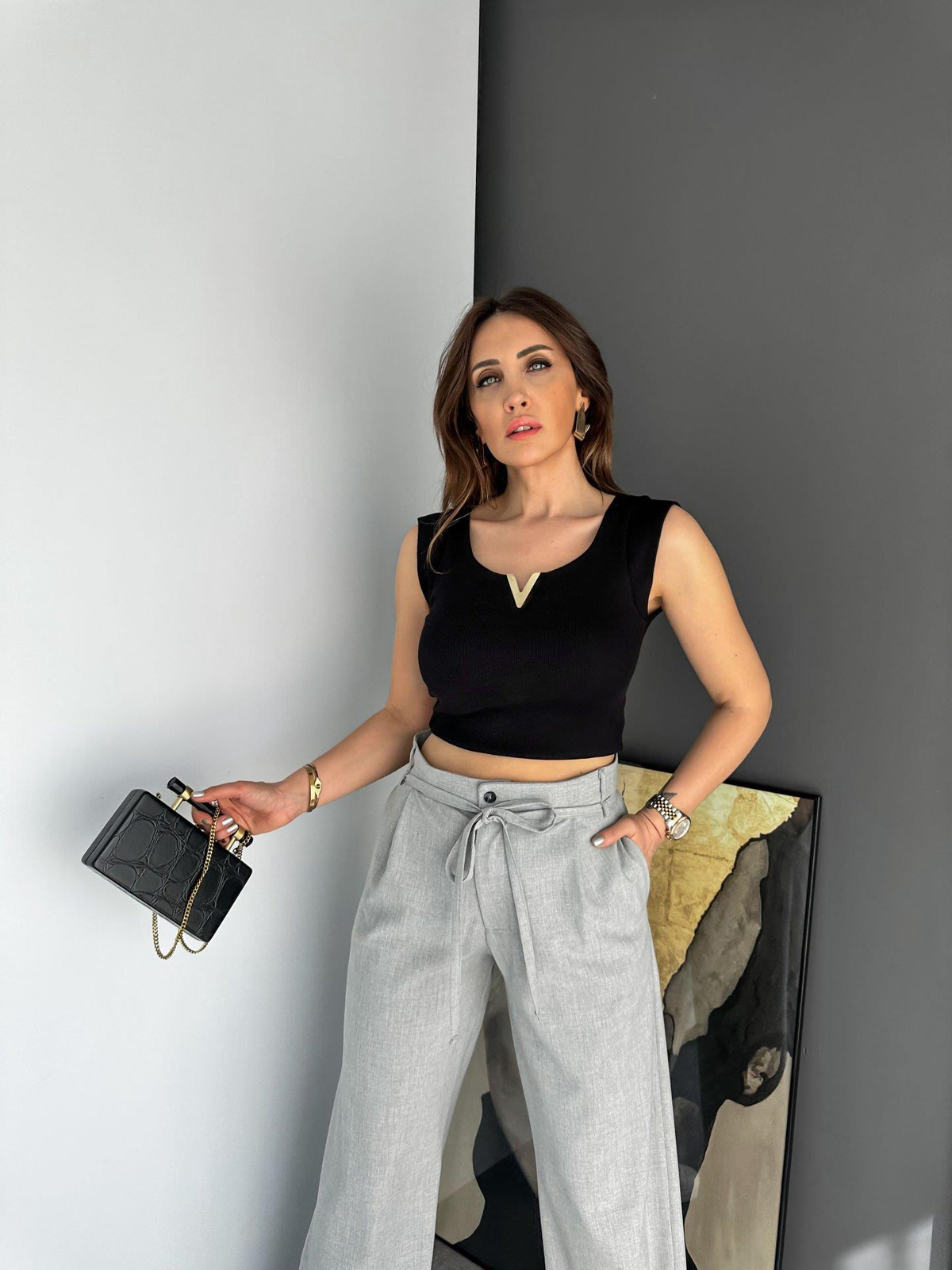 Siyah Metal V Parçalı Crop