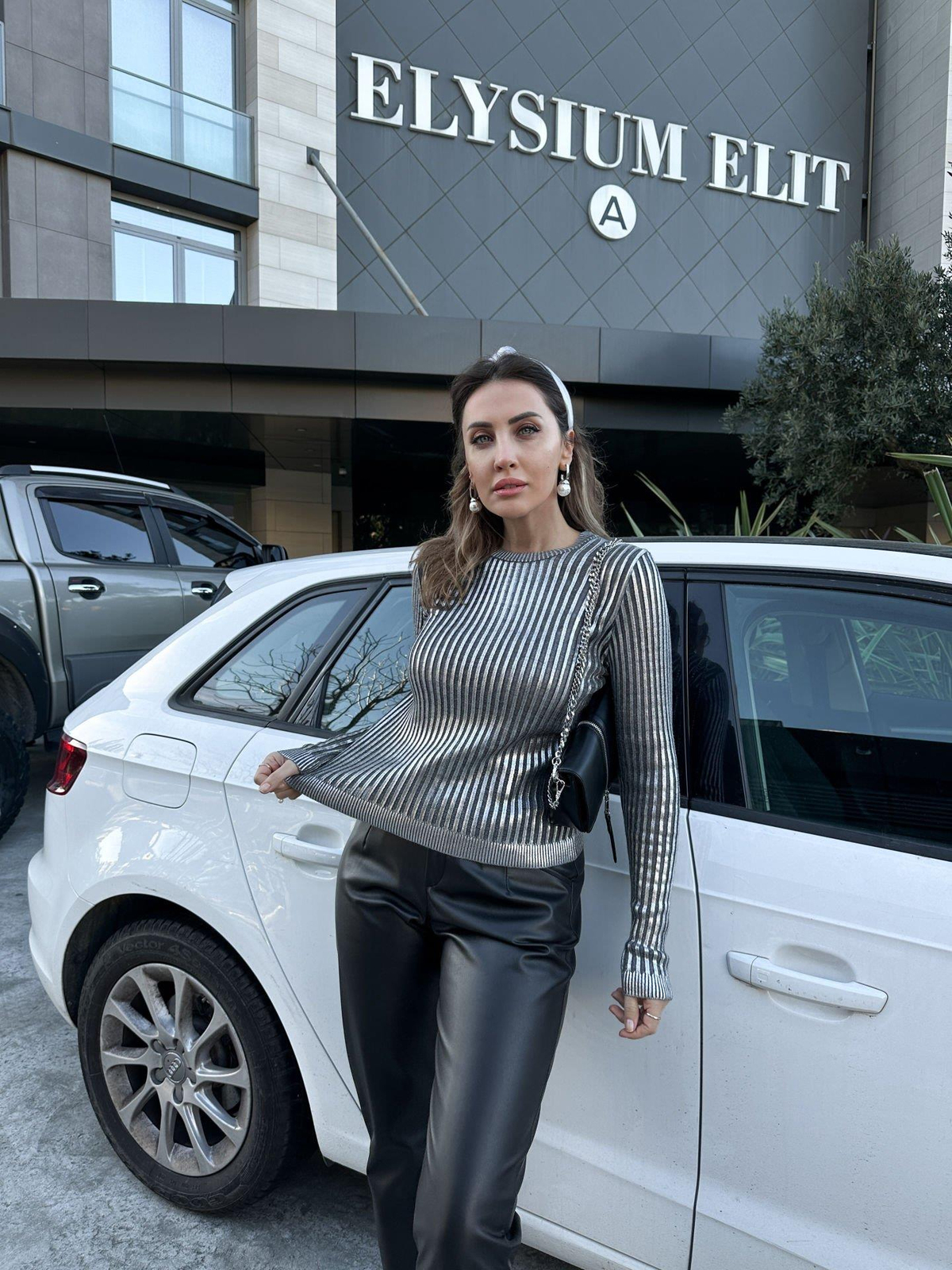 Siyah Metalik File Kazak