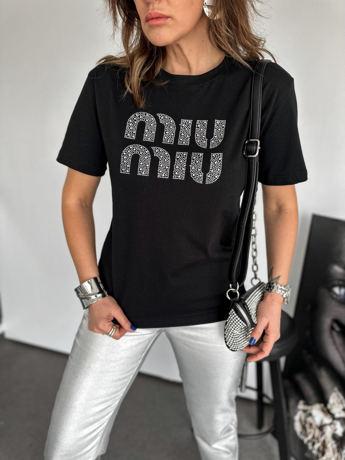 Siyah Miu Taş Baskılı Tshirt