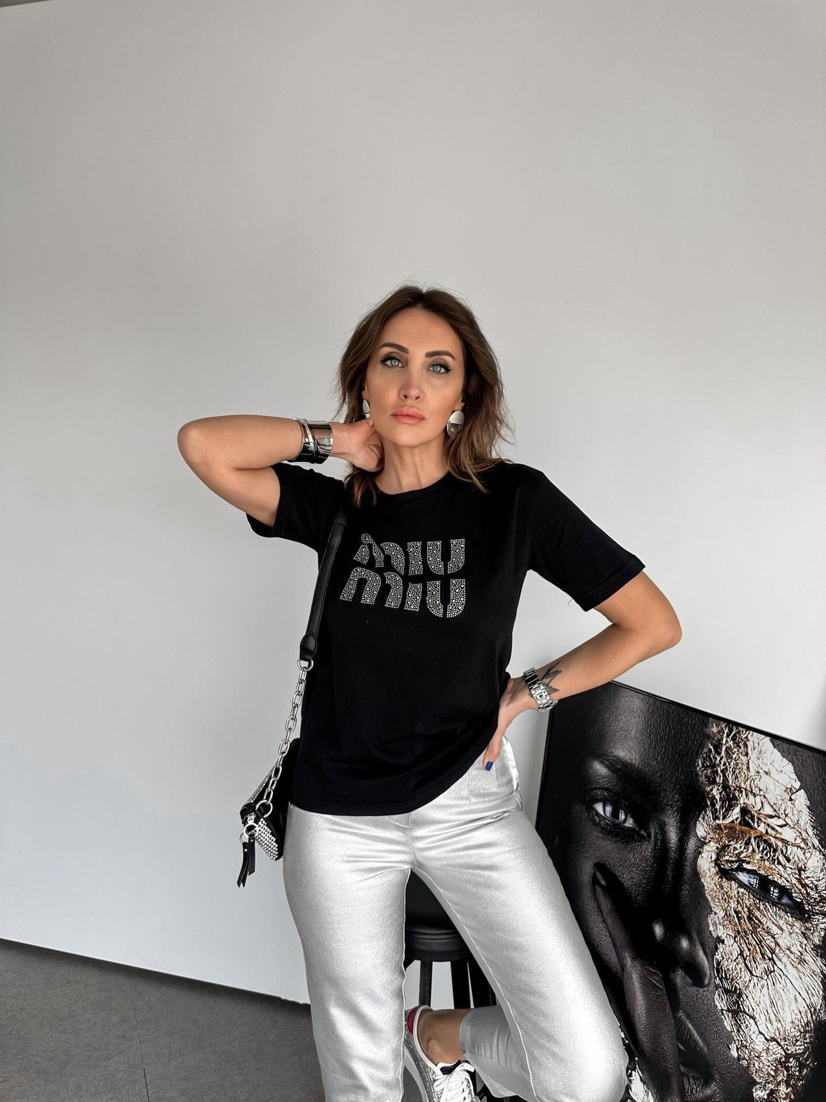 Siyah Miu Taş Baskılı Tshirt
