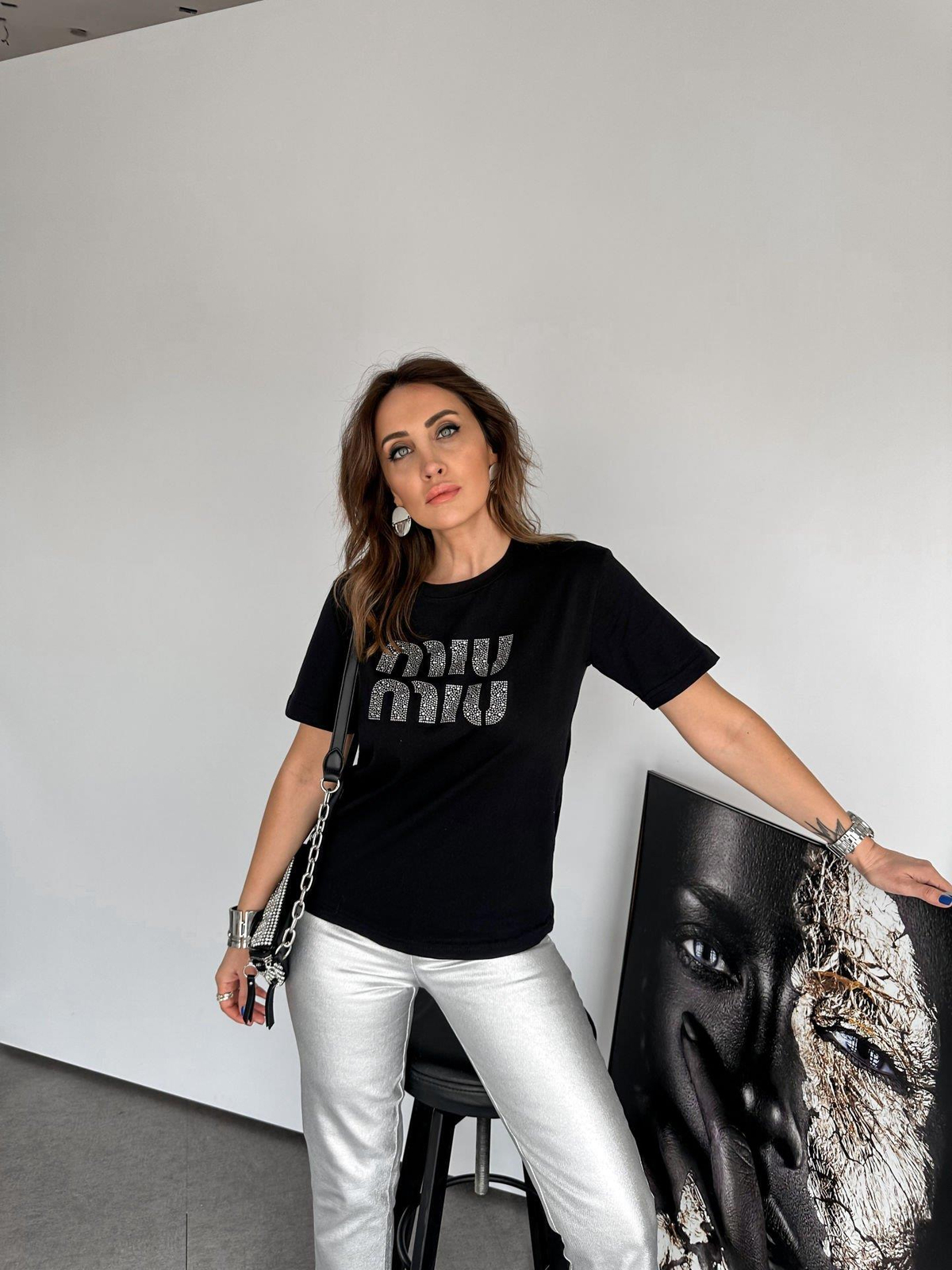 Siyah Miu Taş Baskılı Tshirt