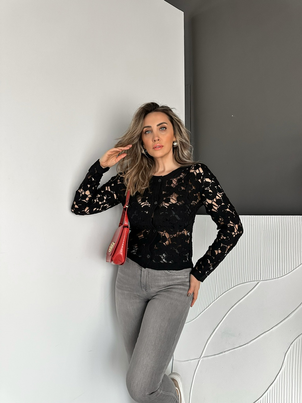 Siyah Motifli Düğmeli Merserize Hırka