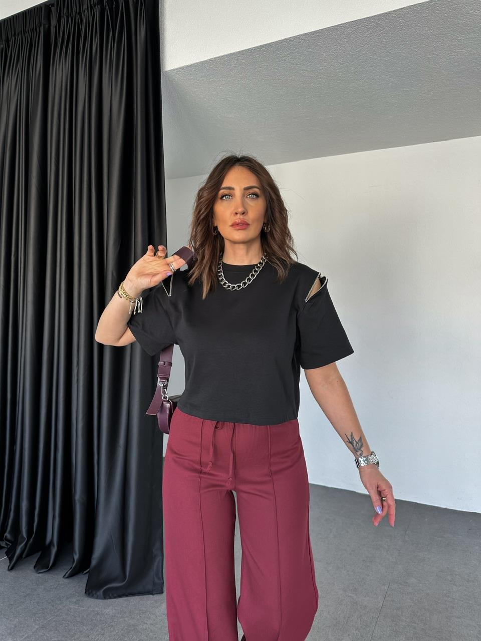 Siyah Omuzları Fermuarlı Cotton Tshirt
