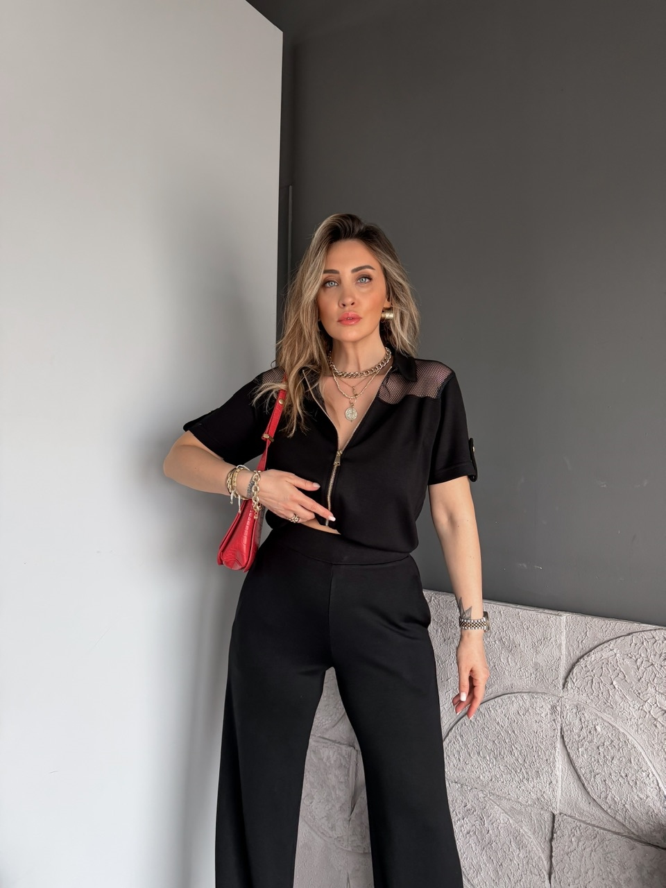 Siyah Omuzları Fileli Modal Takım