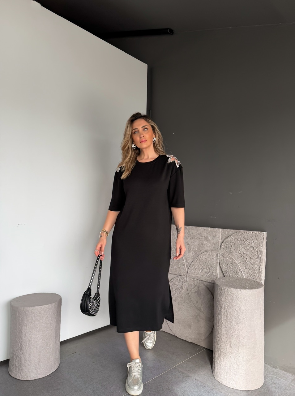 Siyah Omuzları Yıldız Taşlı Modal Elbise