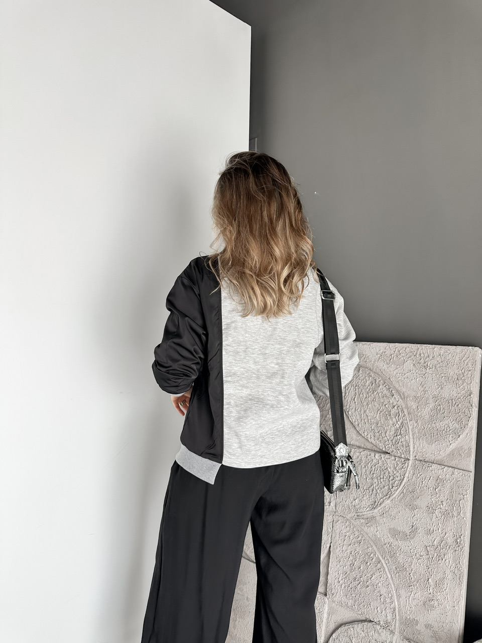 Siyah Paraşüt Parçalı Fermuarlı Sweatshirt