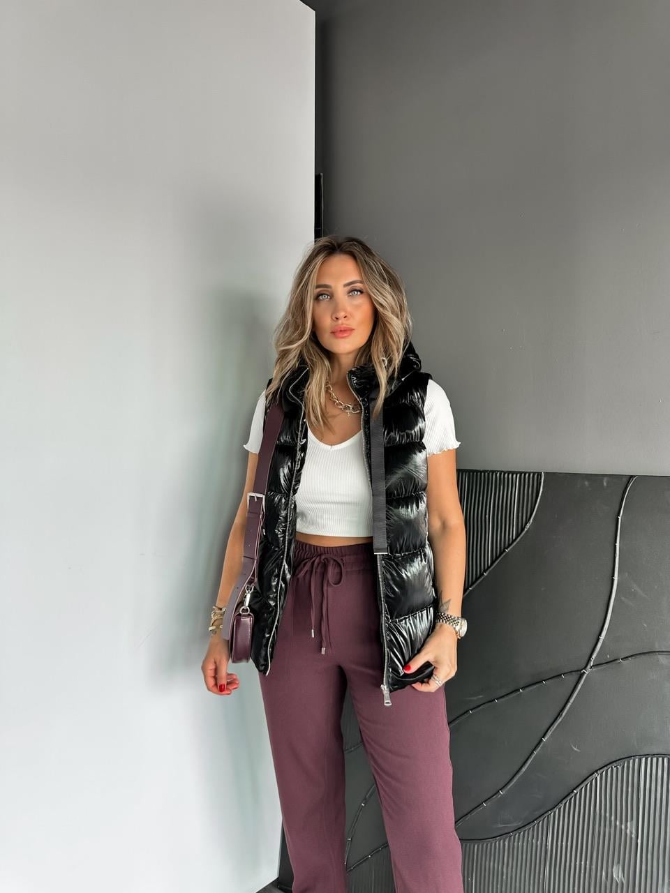 Siyah Parlak Dokulu Şişme Yelek