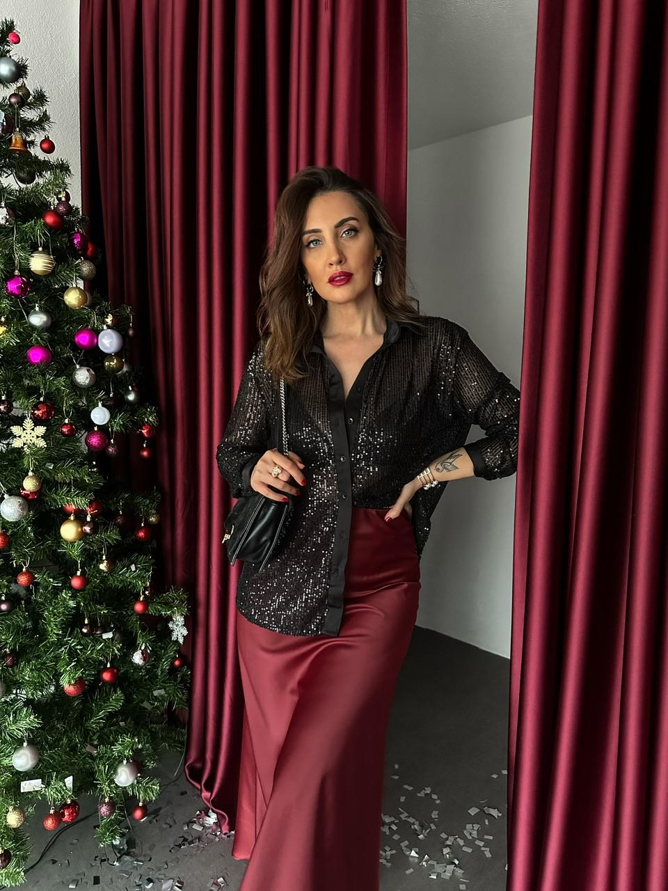 Siyah Payetli Şık Gömlek