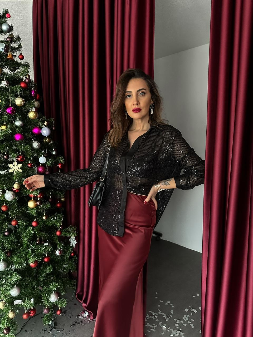Siyah Payetli Şık Gömlek