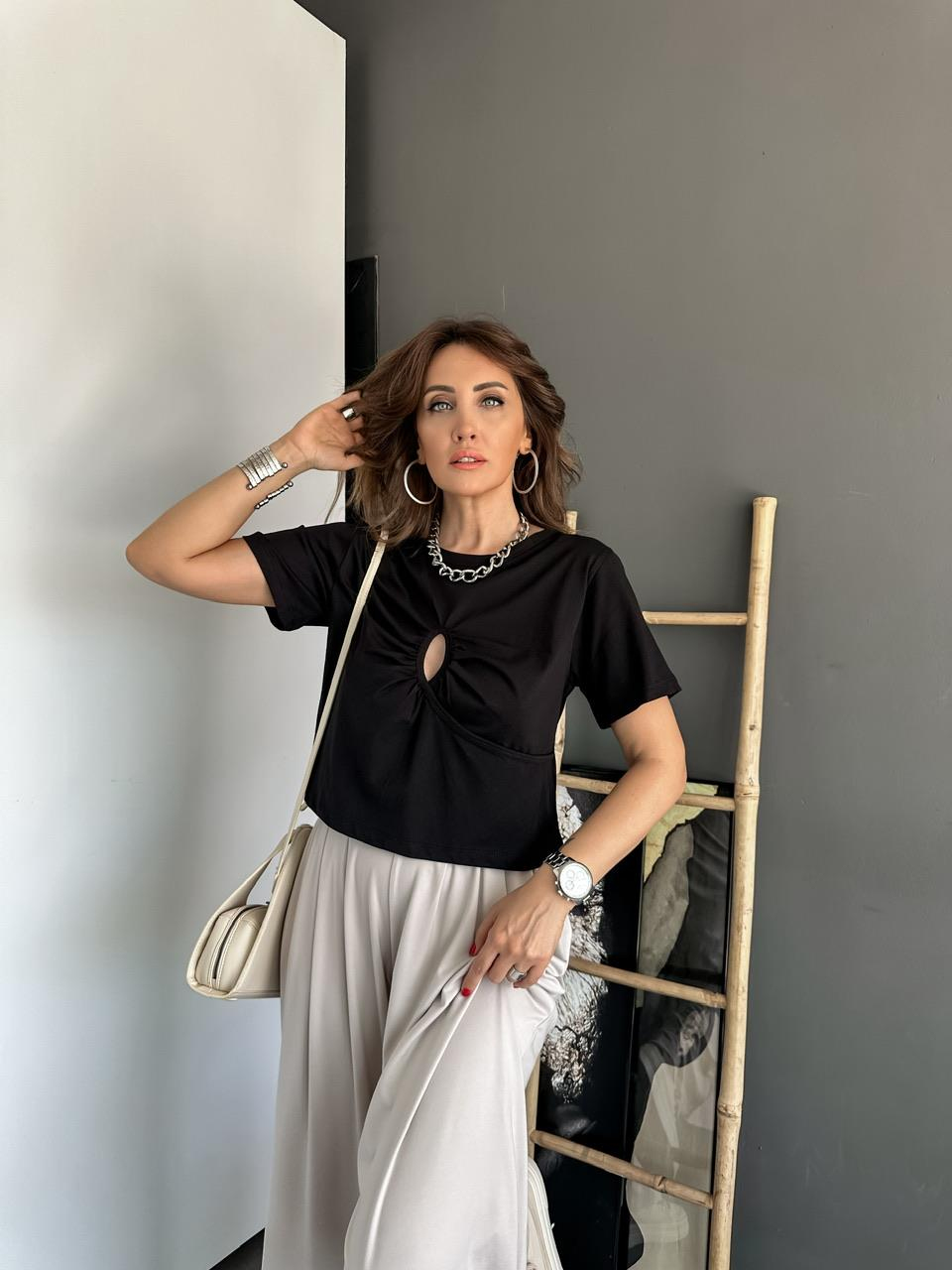 Siyah Pencere Detaylı Cotton Tshirt