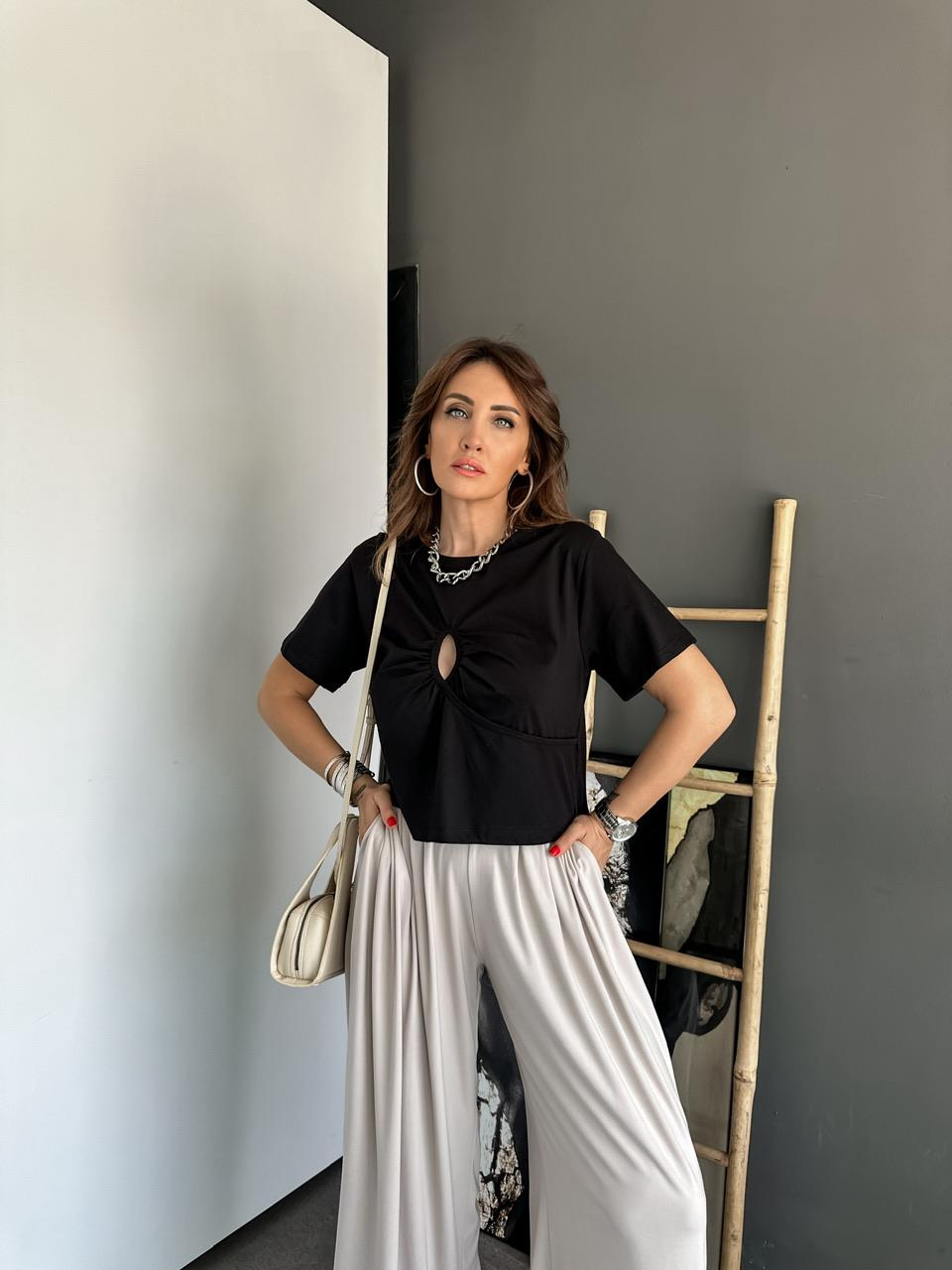Siyah Pencere Detaylı Cotton Tshirt