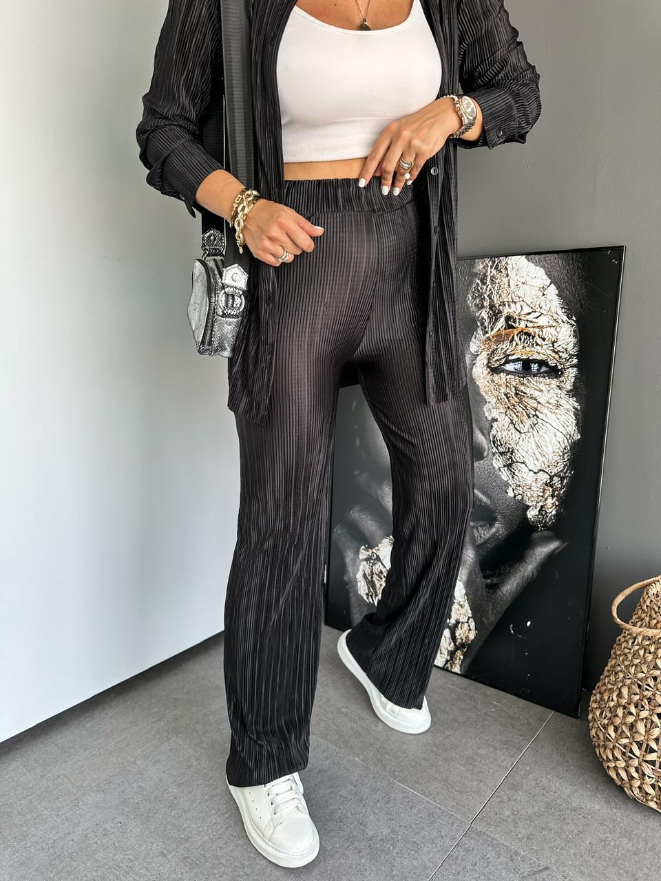 Siyah Pilili Gömlek Pantolon Takım
