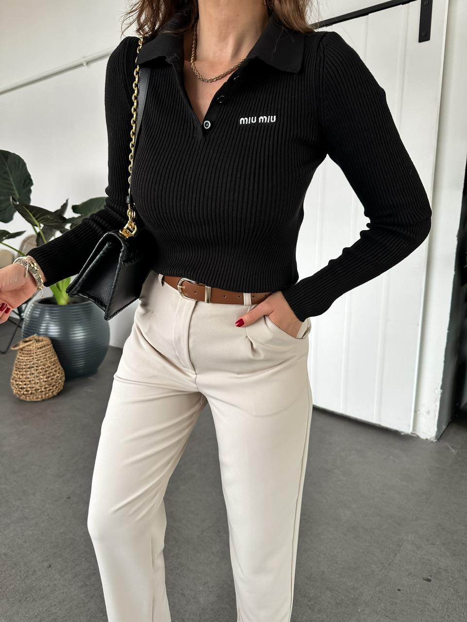 Siyah Polo Yaka Miu Kazak