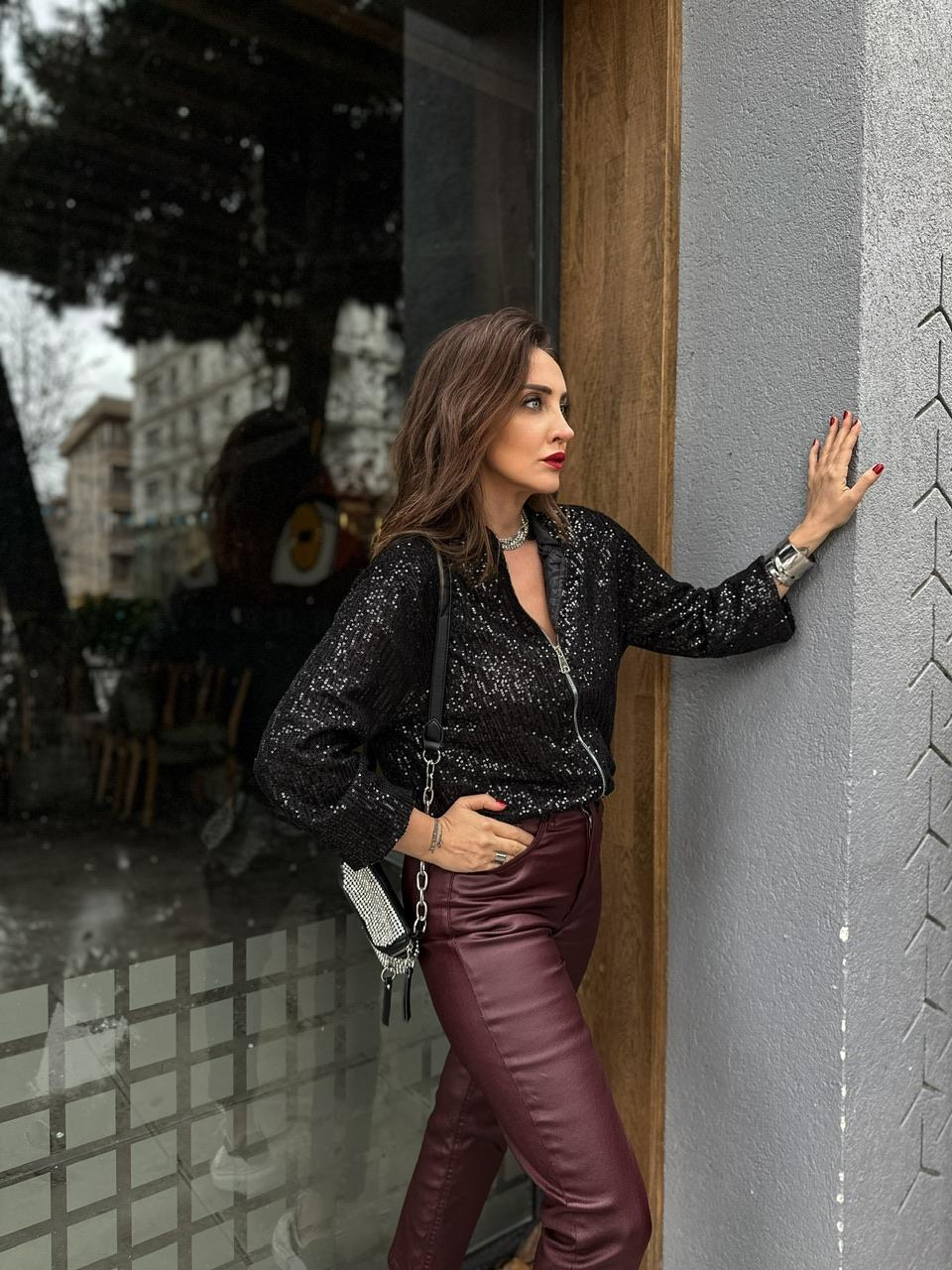Siyah Pullu Bomber Ceket