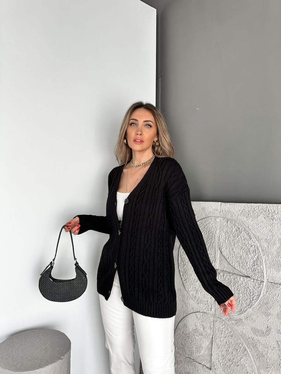 Siyah Saç Örgülü Marka Model Hırka