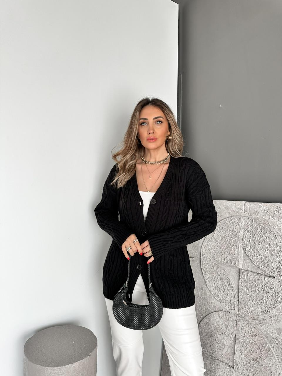 Siyah Saç Örgülü Marka Model Hırka