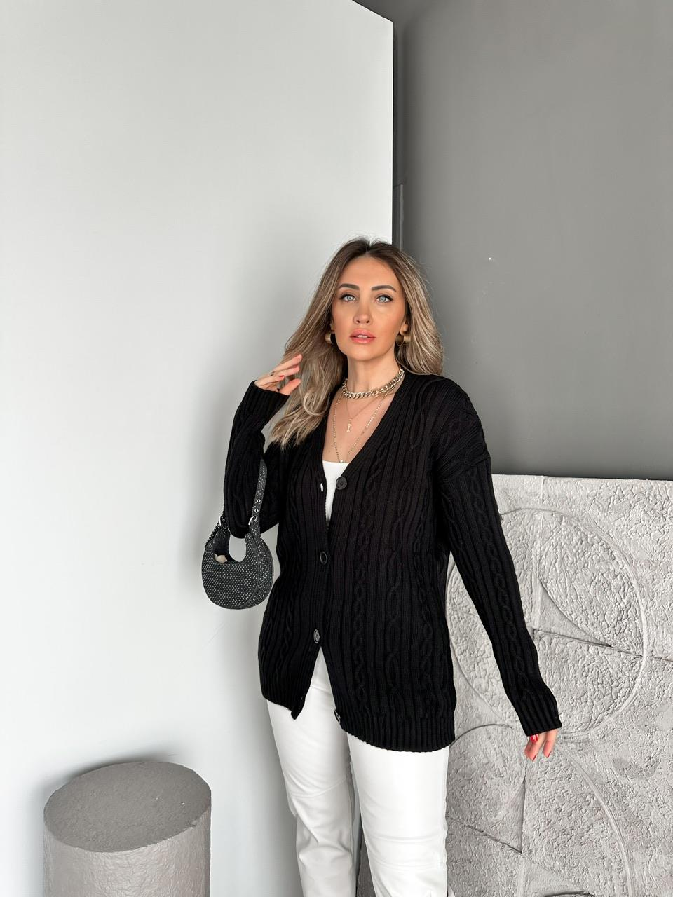 Siyah Saç Örgülü Marka Model Hırka