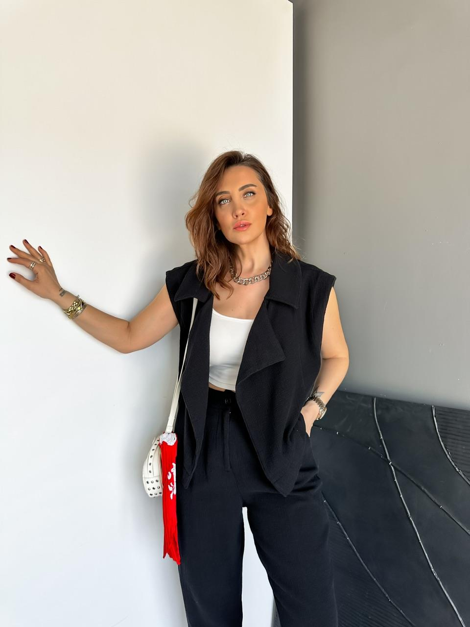 Siyah Şal Yaka Yelekli Keten Takım