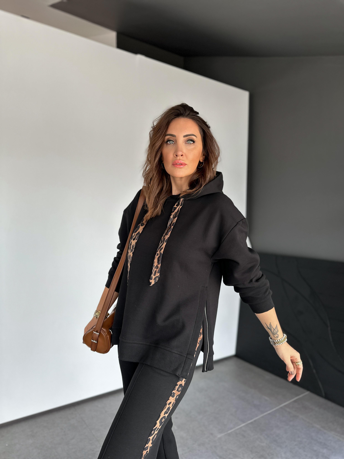 Siyah Saten Leopar Parçalı Takım