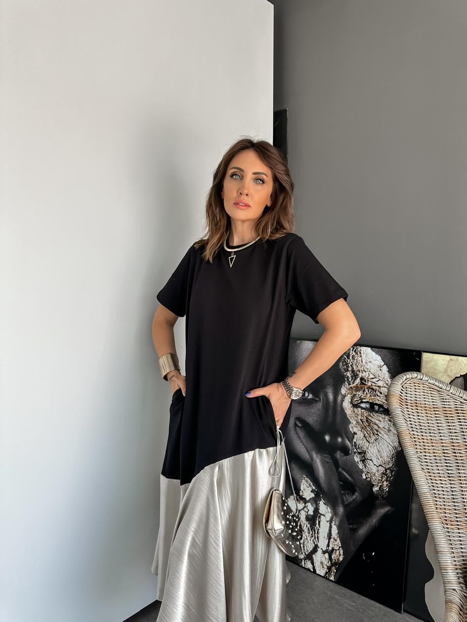 Siyah Saten Parçalı Asimetrik Elbise