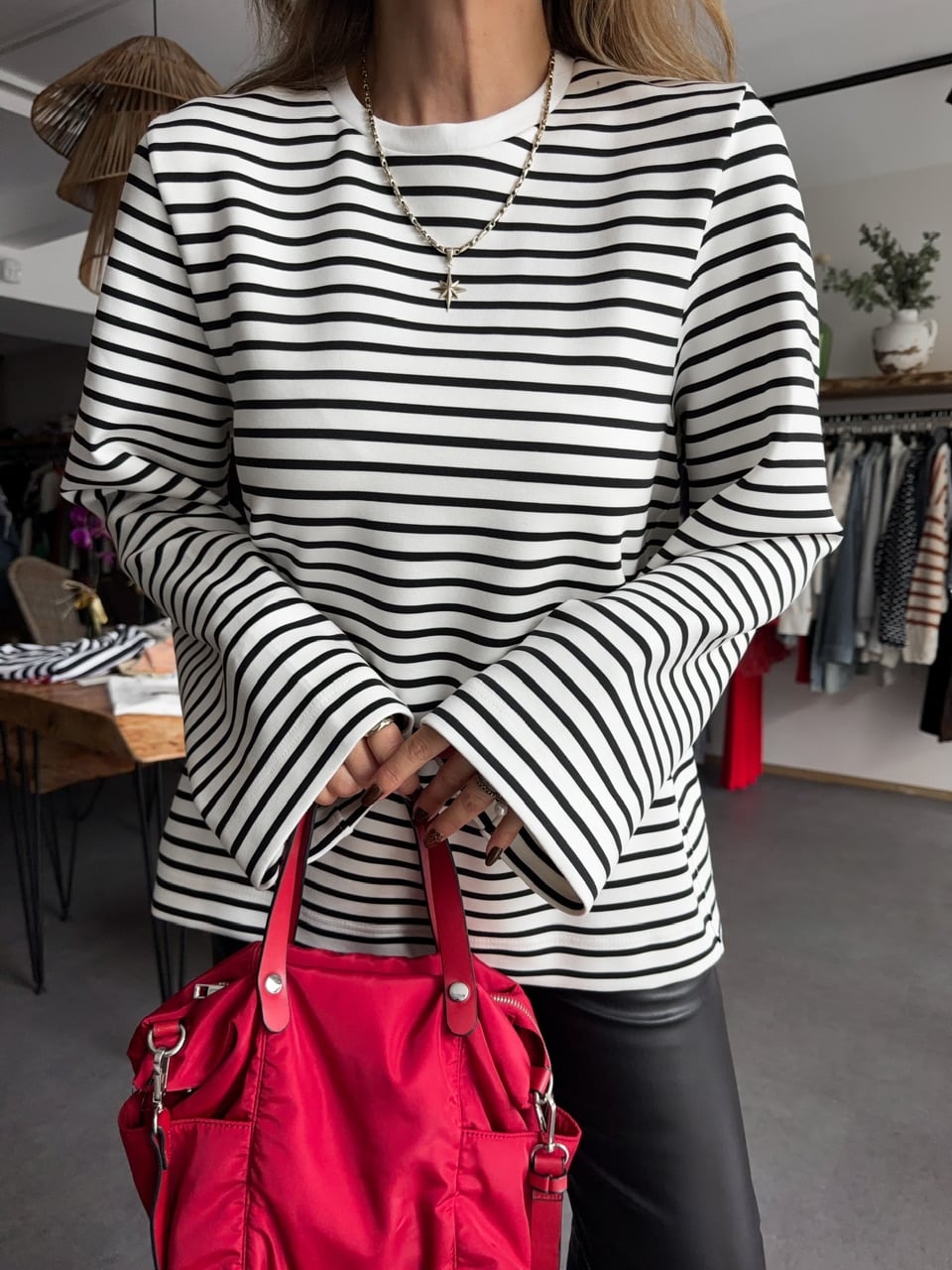 Siyah Scuba Çizgili Sweatshirt