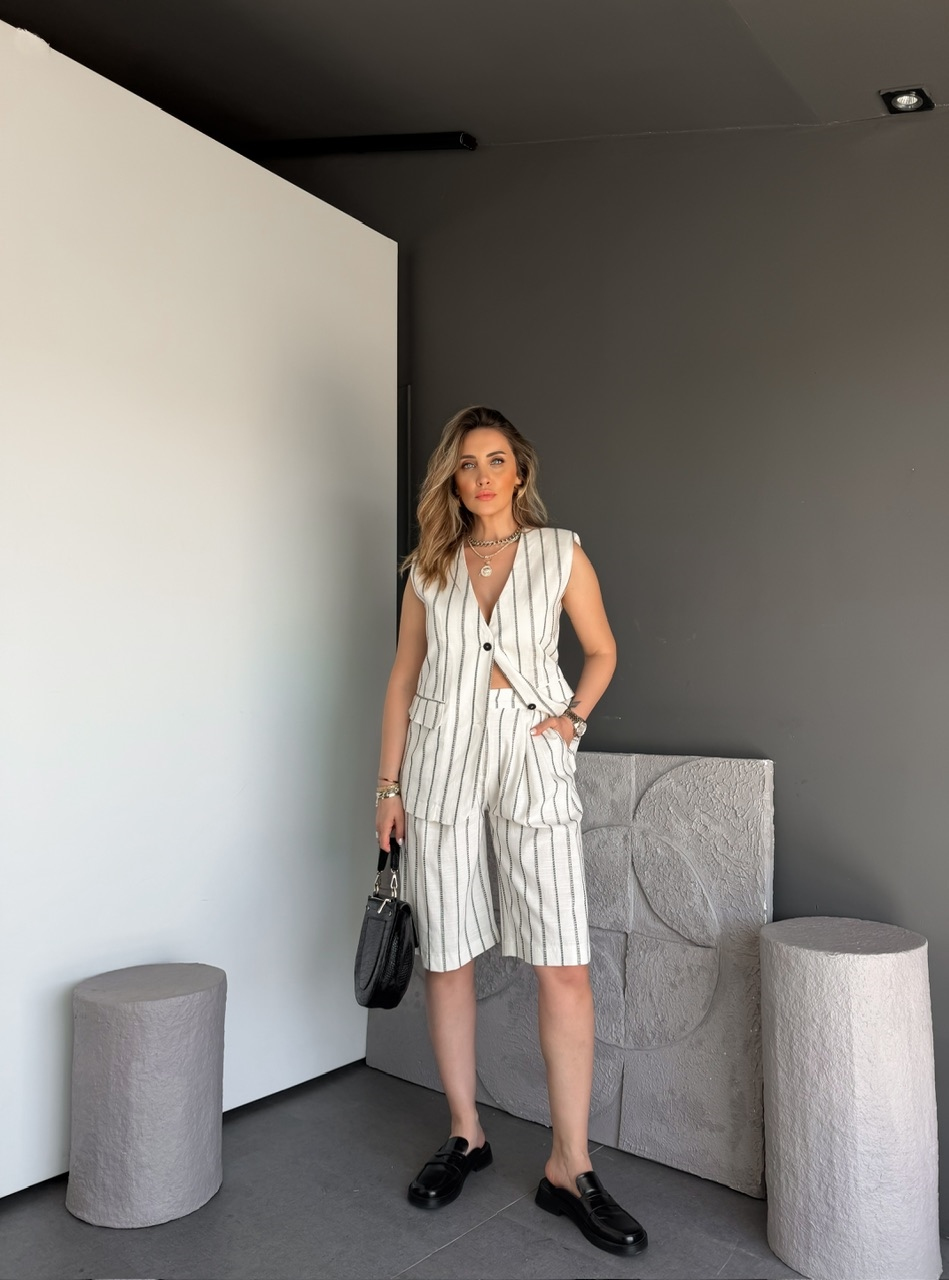 Siyah Simli Şeritli Bermuda Şortlu Takım
