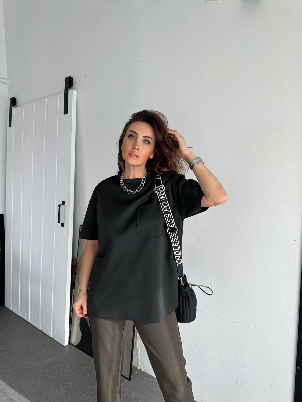 Siyah Sırtı Fermuarlı Scuba Tshirt