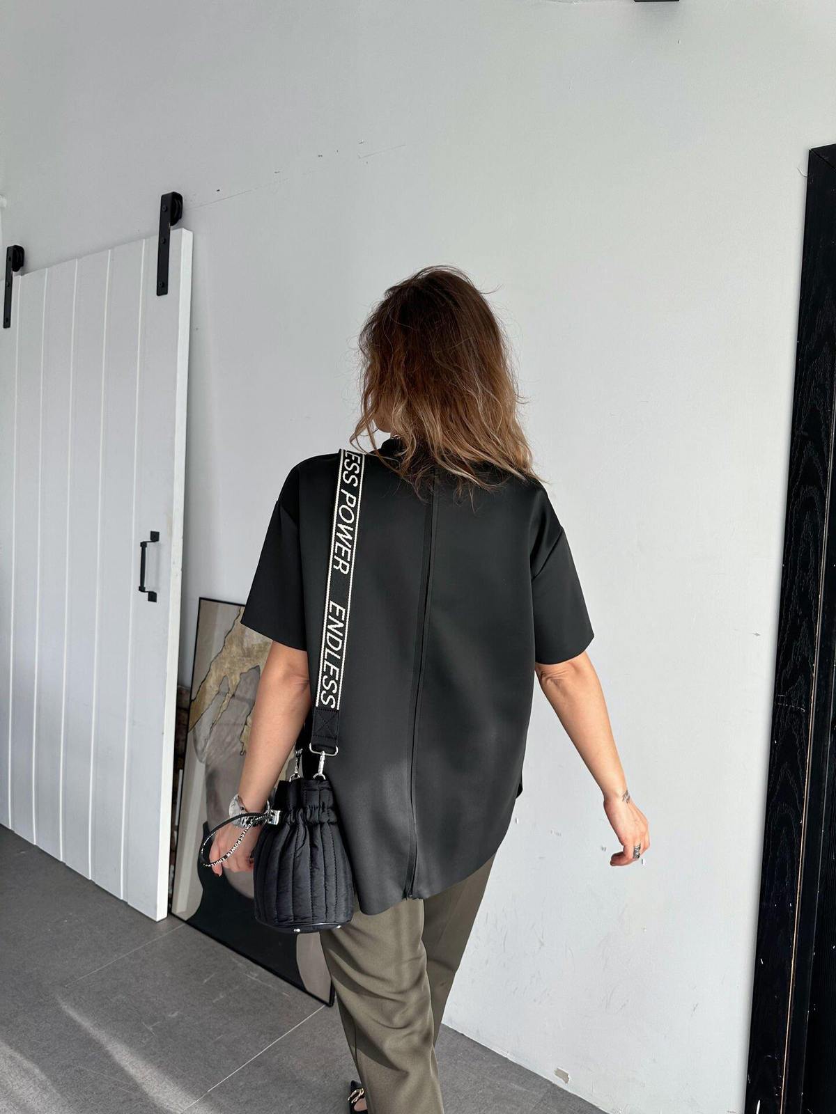 Siyah Sırtı Fermuarlı Scuba Tshirt
