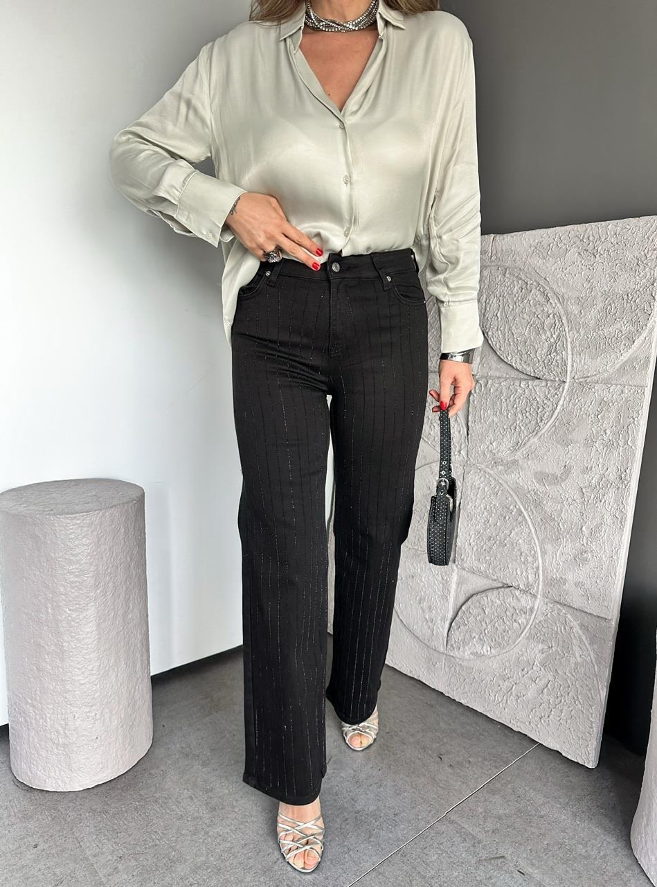 Siyah Taşlı Likralı Jean